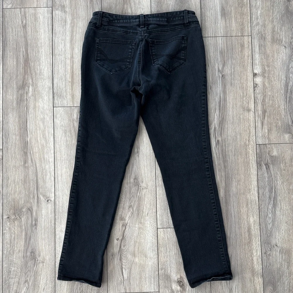 Roz & Ali‎ Women's Dark Straight Leg Jeans